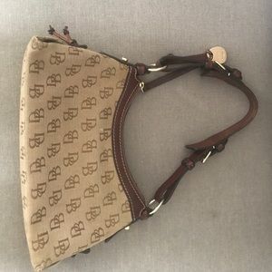 Dooney & Bourke purse